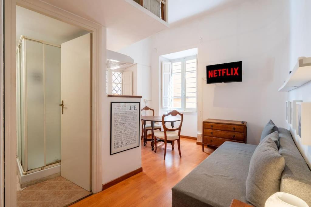 Tiny House Nel Cuore Di Roma Εξωτερικό φωτογραφία